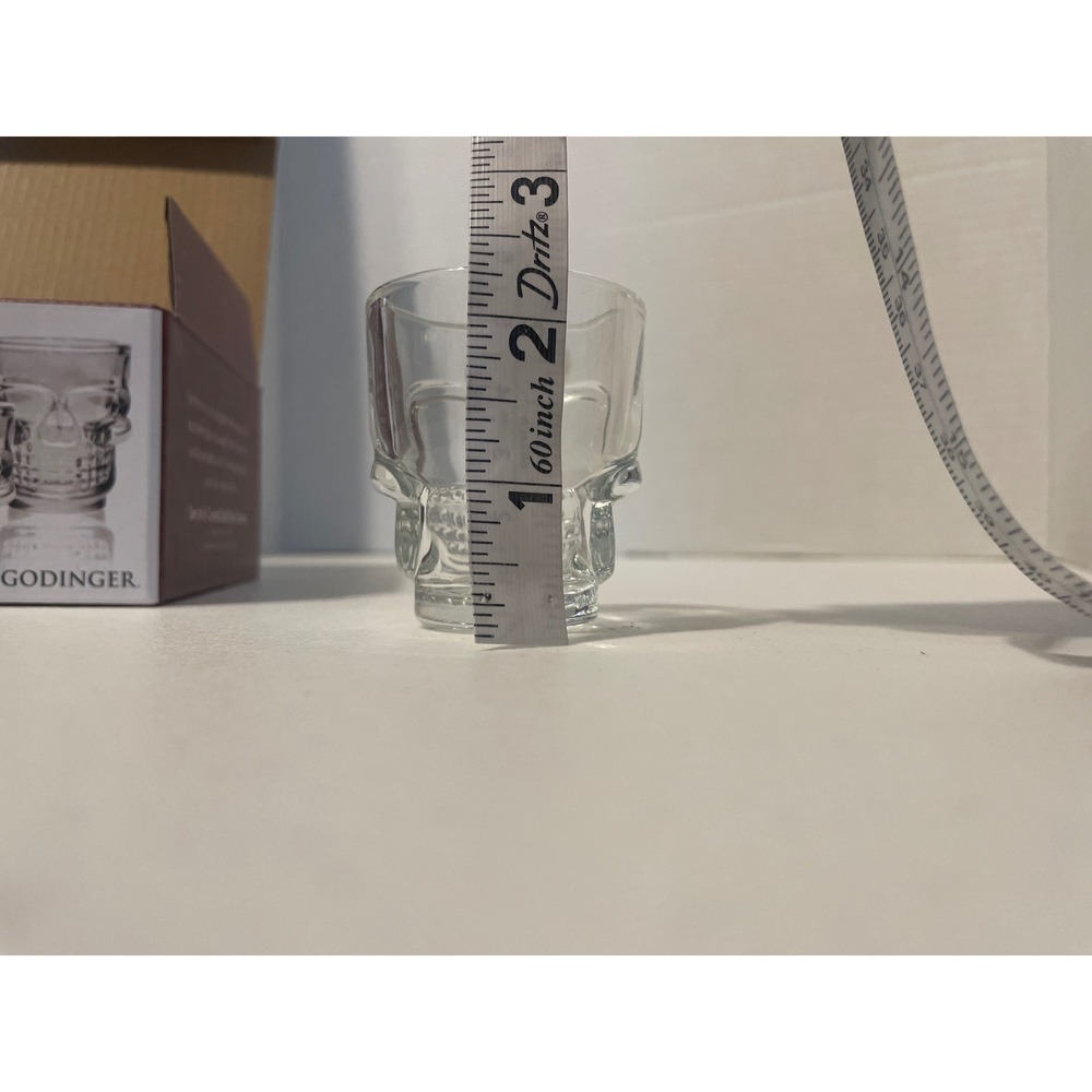 Godinger Skeller Set of 6 Crystal Skull Shot Glasses Clear Gothic Barware - Picture 4 of 6